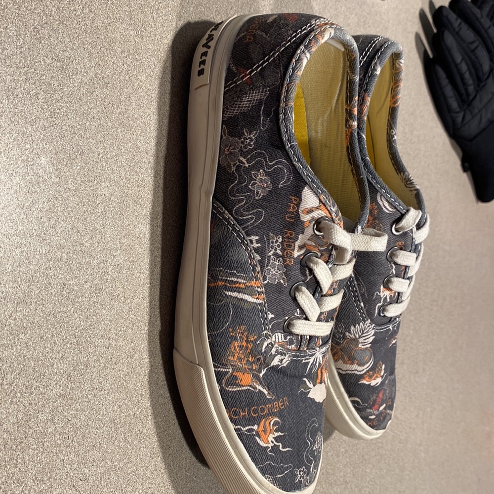 Boys seaVees sz 3y - Picture 2 of 4